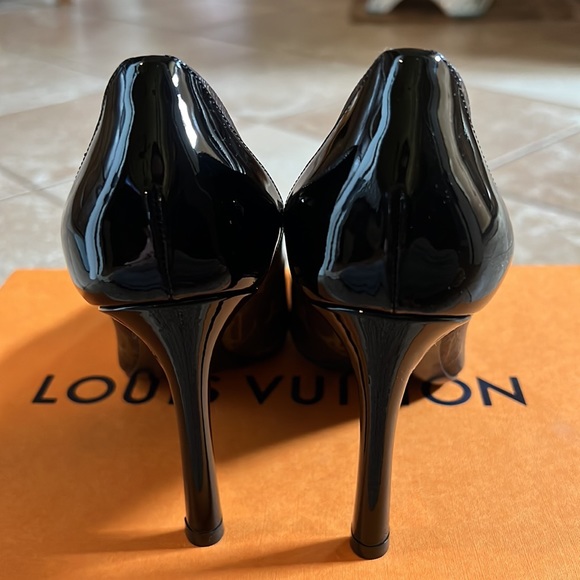 Louis Vuitton CHERIE PUMP - Picture 4 of 6